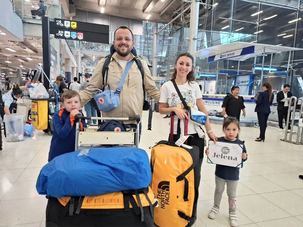 Reliable Private Departure Transfer from Bangkok Hotel to Bangkok Suvarnabhumi Airport