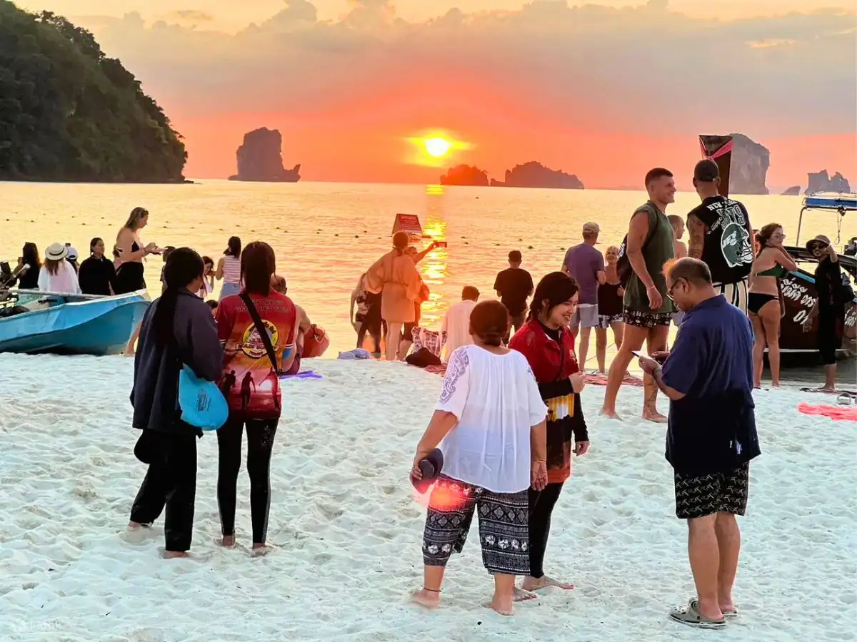 Epic 7 Islands LongTail Boat Sunset Tour with BBQ and BioLum Plankton from Krabi