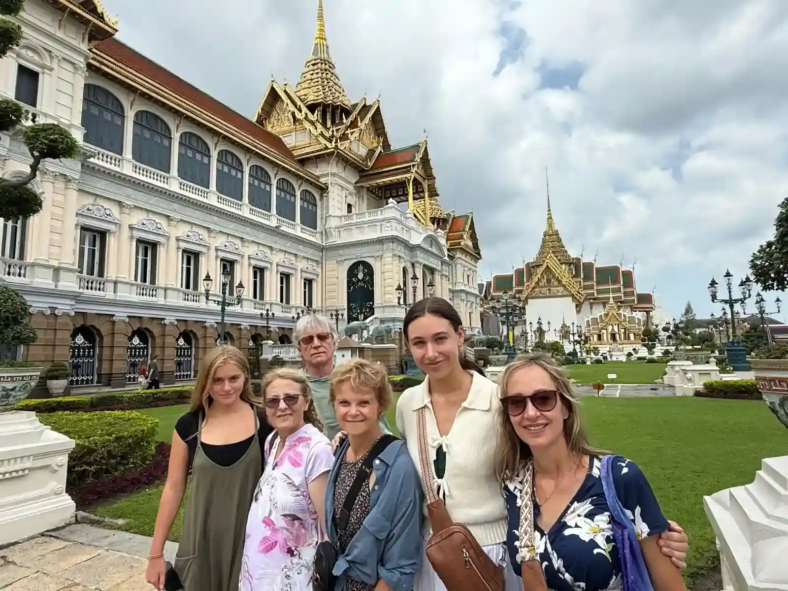 Skip-The-Line Grand Palace: Private Bangkok City Tour Full-Day